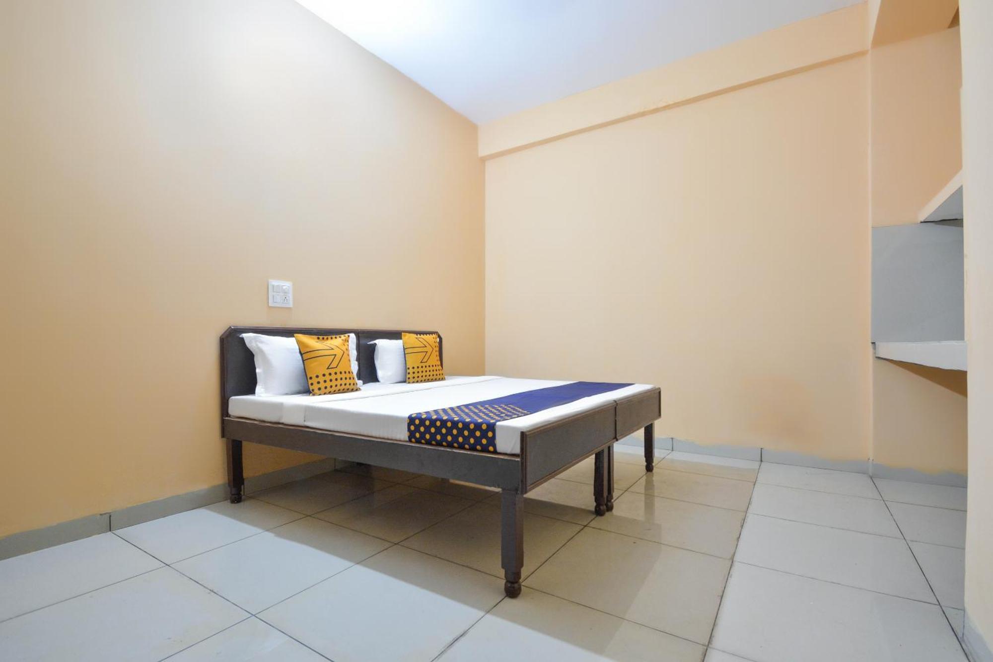 Spot On Hotel Diamond Sohāna Zewnętrze zdjęcie