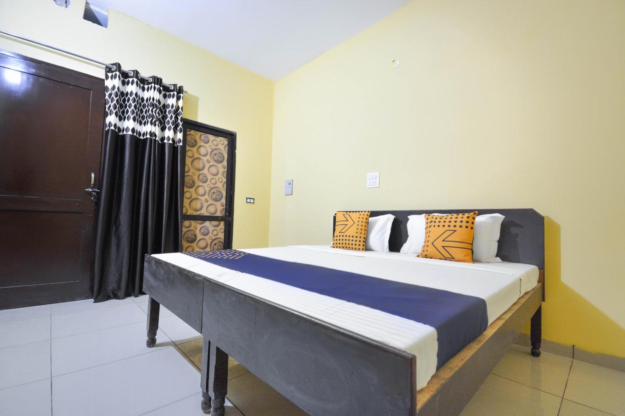 Spot On Hotel Diamond Sohāna Zewnętrze zdjęcie