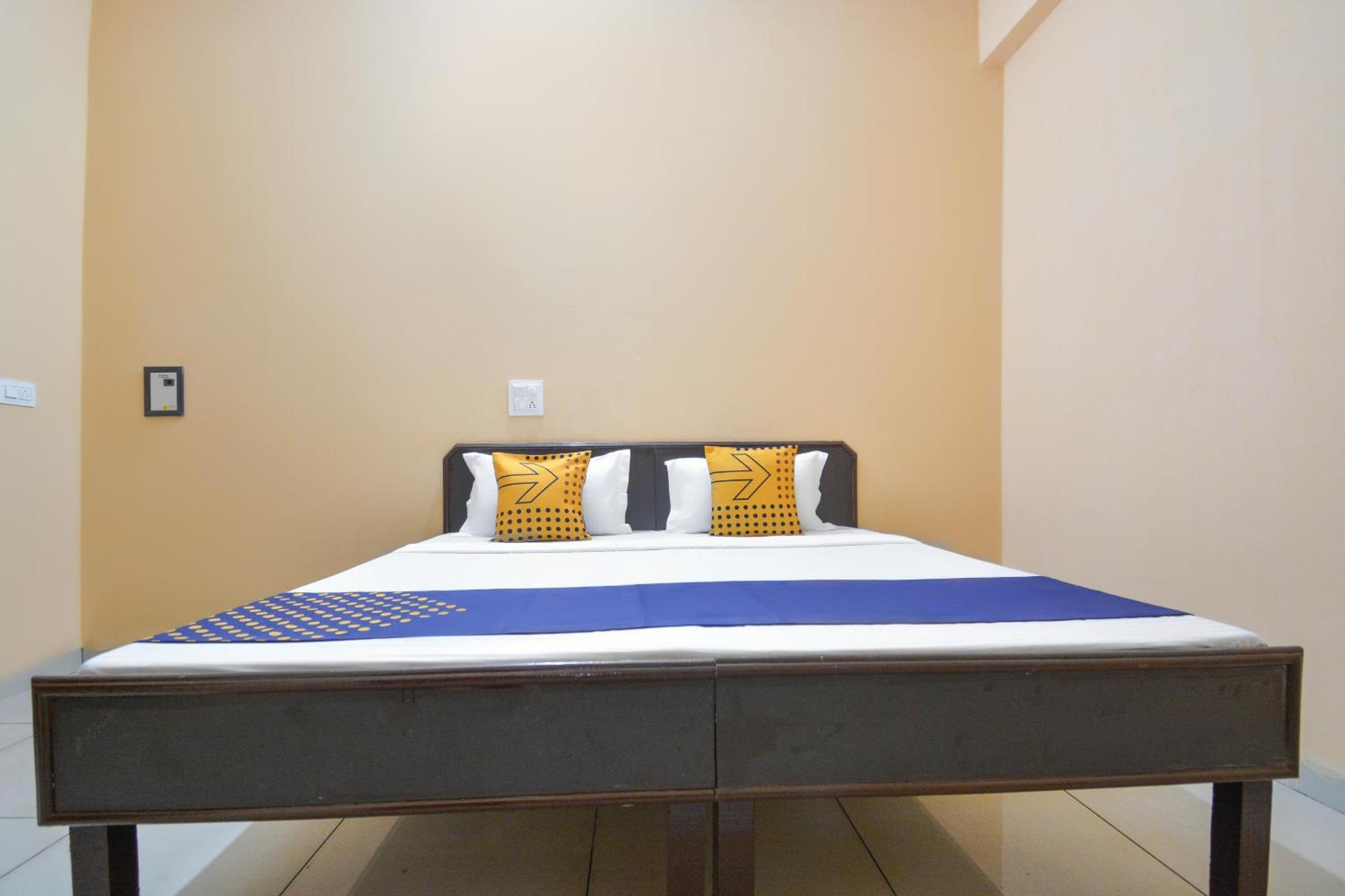 Spot On Hotel Diamond Sohāna Zewnętrze zdjęcie