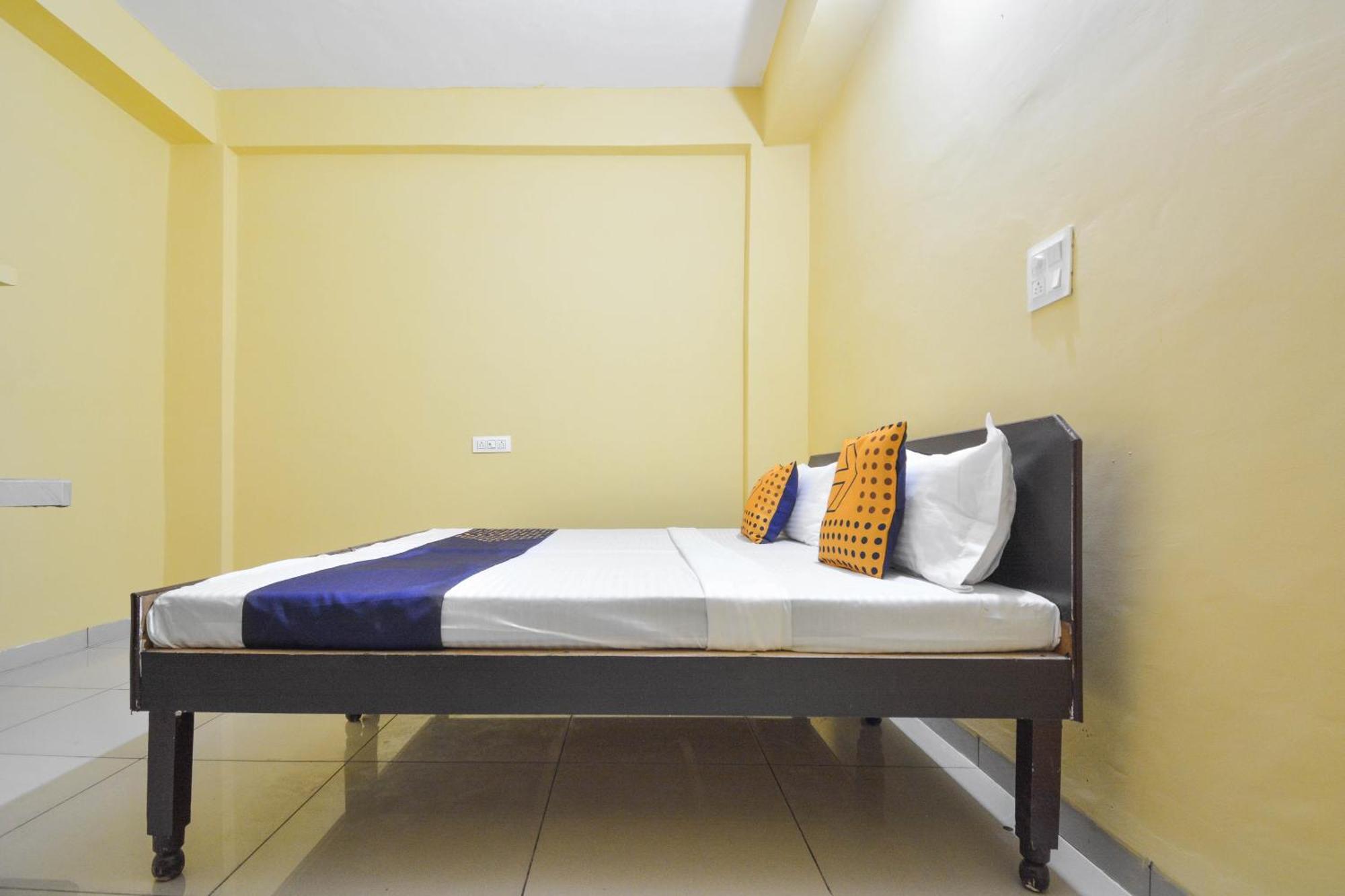Spot On Hotel Diamond Sohāna Zewnętrze zdjęcie